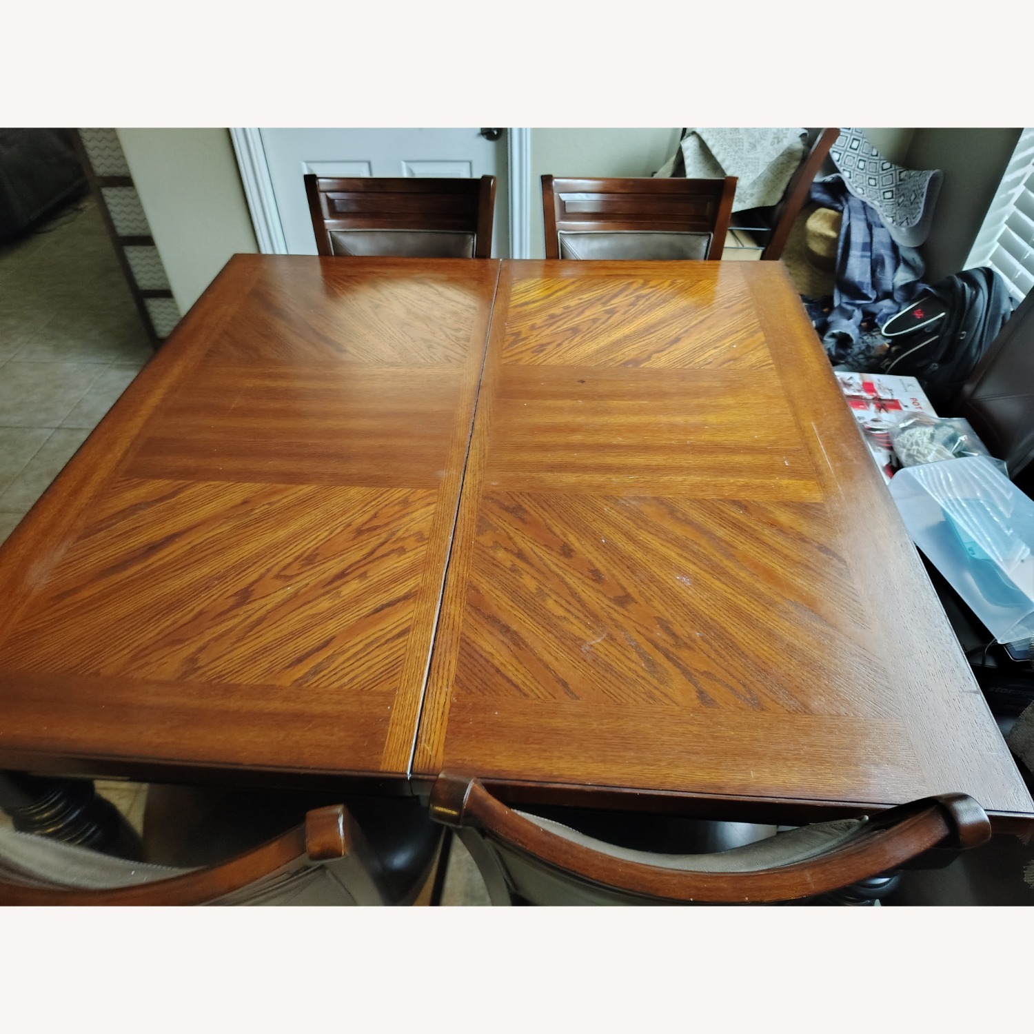Antique Oak Table with 8 Chairs - image-0