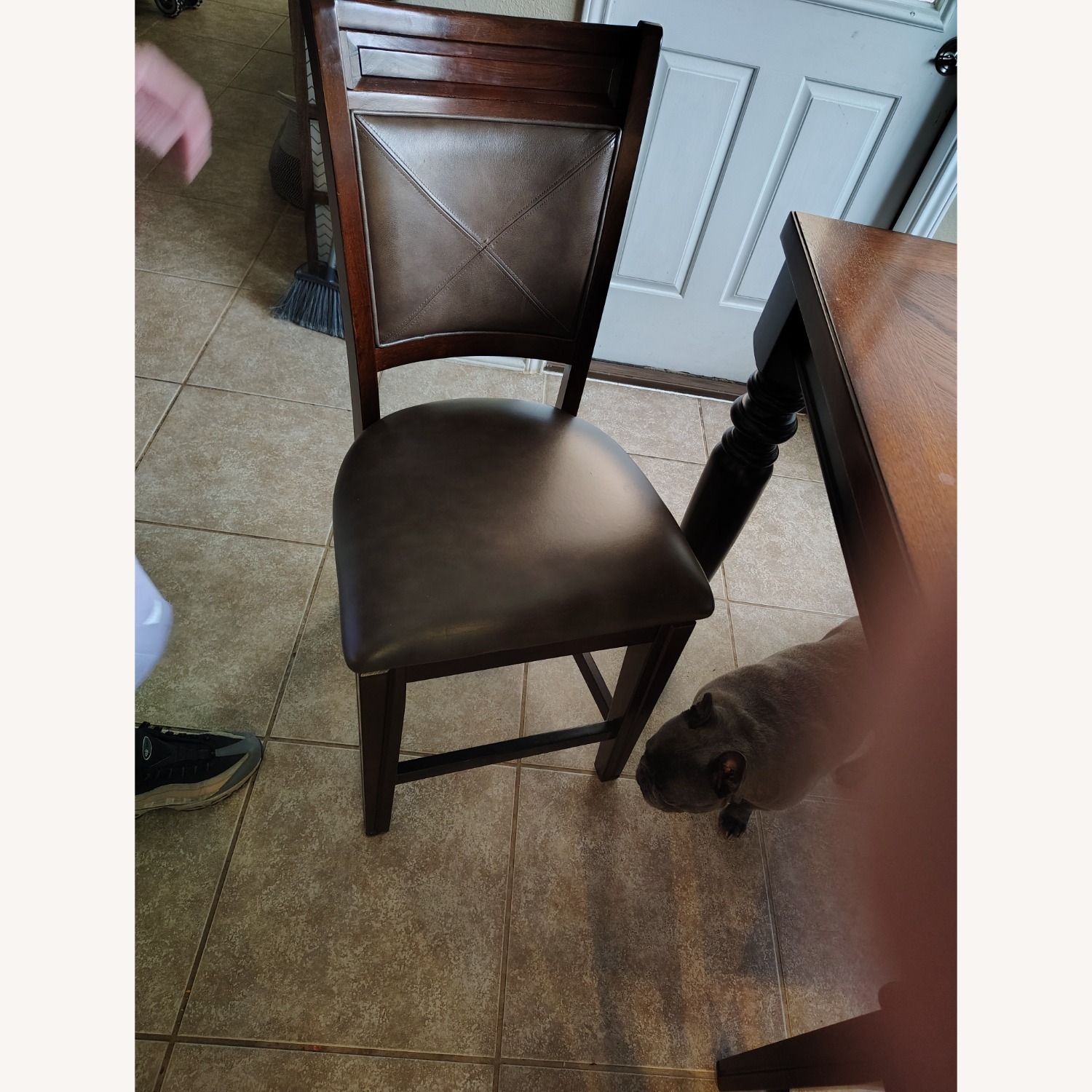 Antique Oak Table with 8 Chairs - image-10