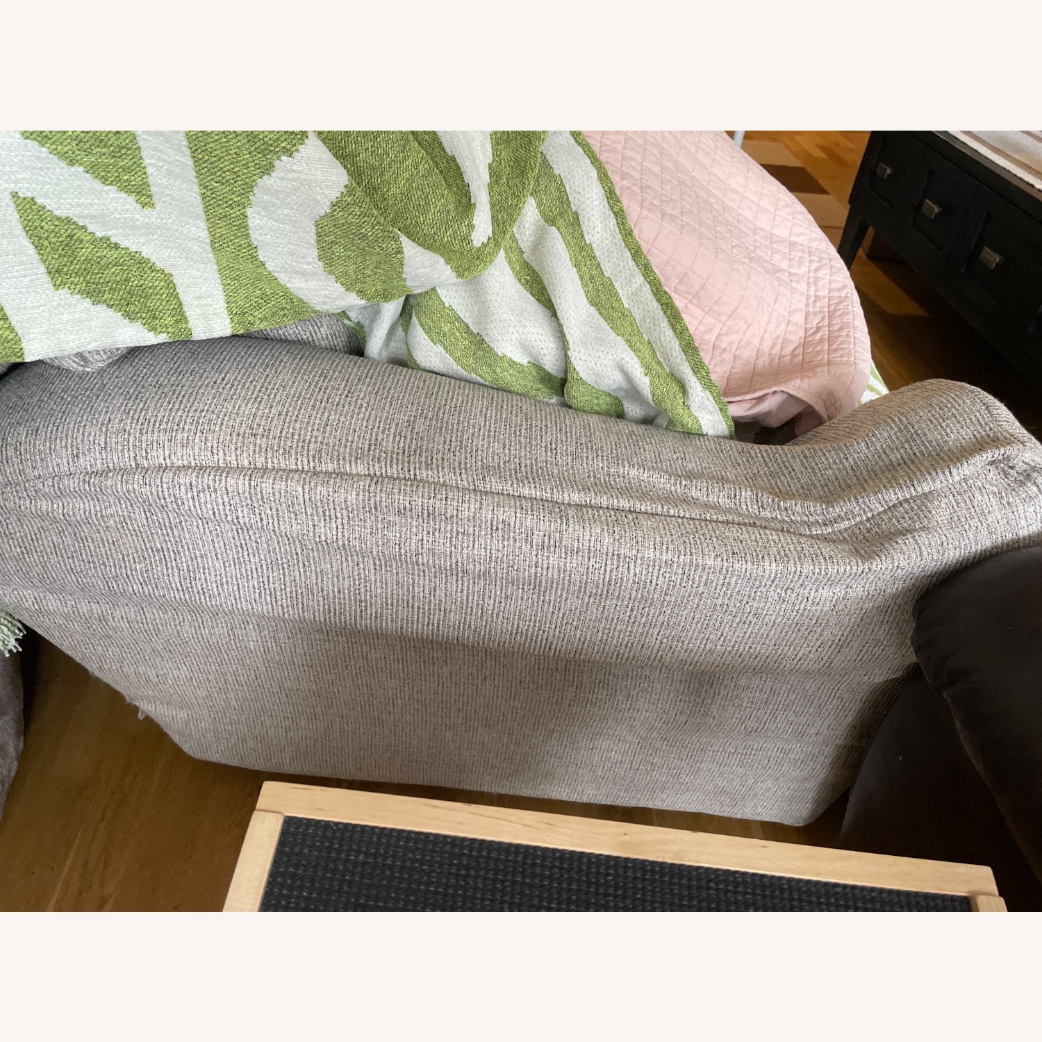 Bob‘s 3-Seater Power Reclining Sofa - image-2