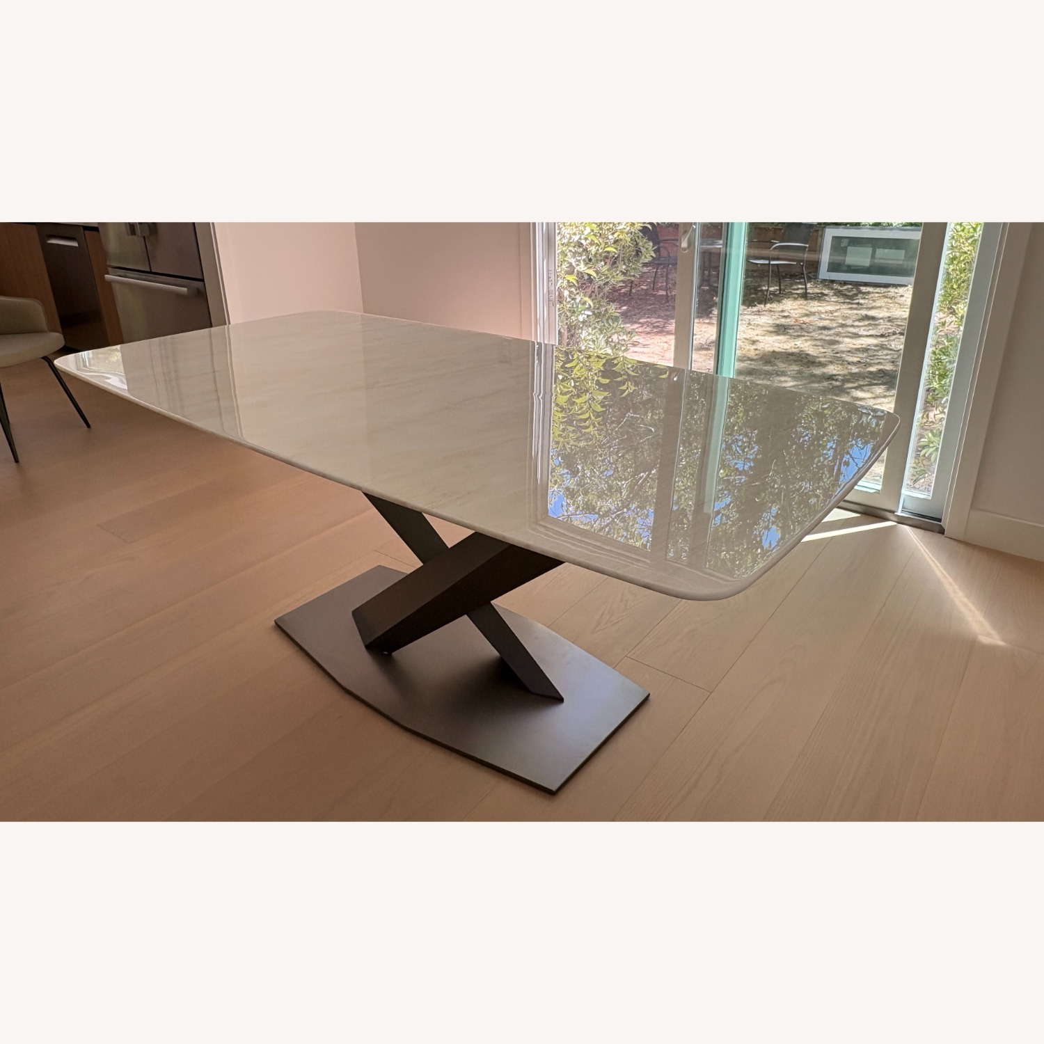  Karibib lce Marble Dining Table - image-2