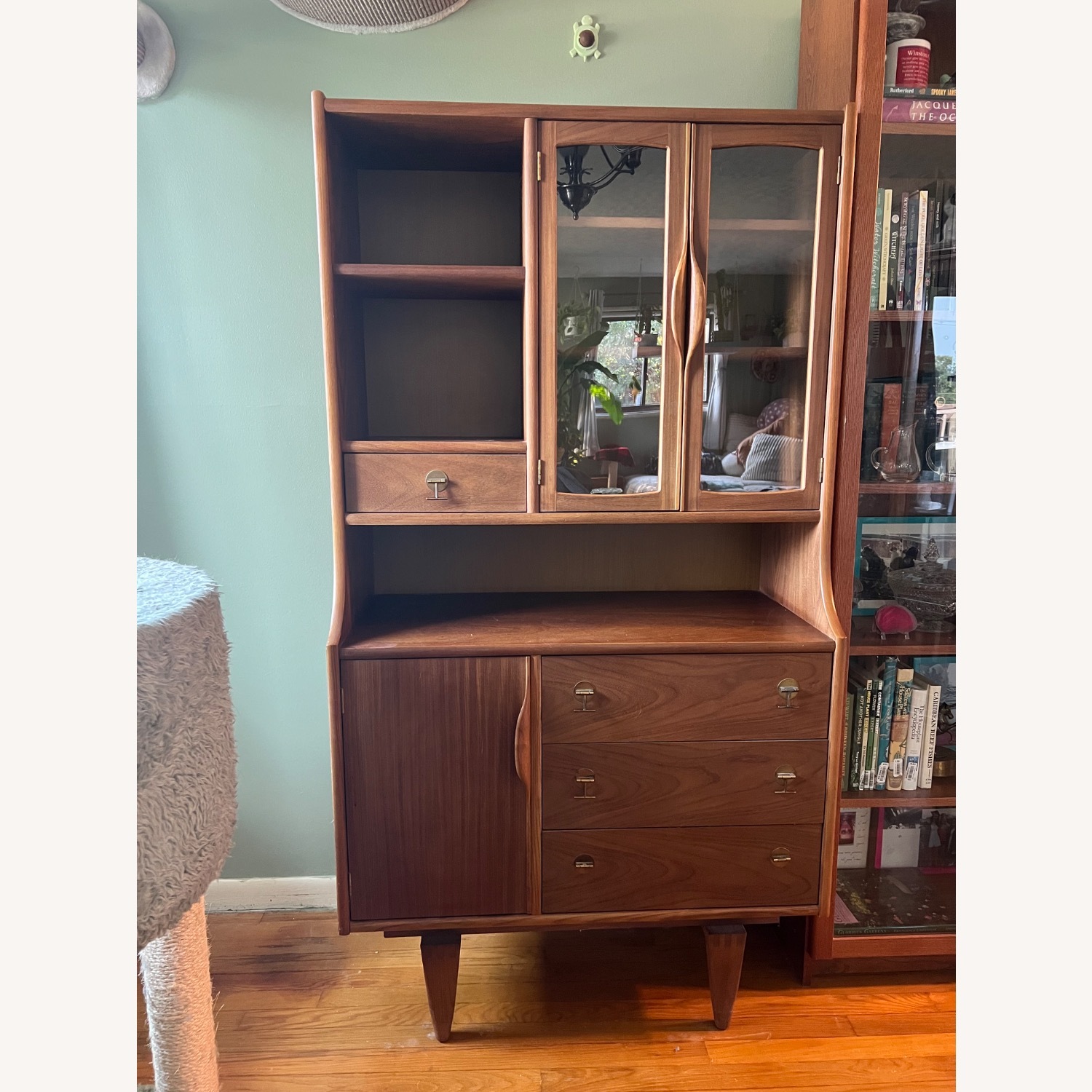 1960s Vintage Curio Cabinet with Drawers - image-1