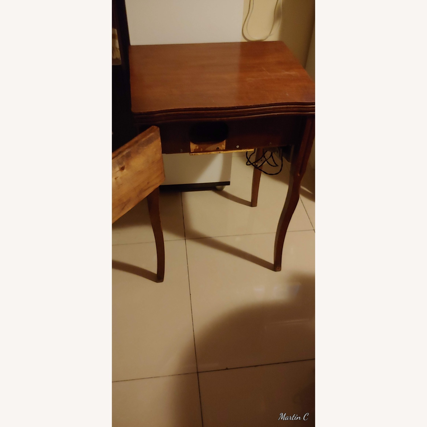 Desk - image-2