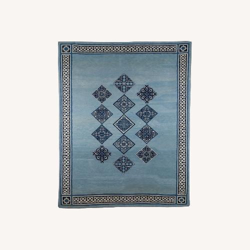 Used Royal Knotted Carpet 100% Naturally Dyed Wool for sale on AptDeco
