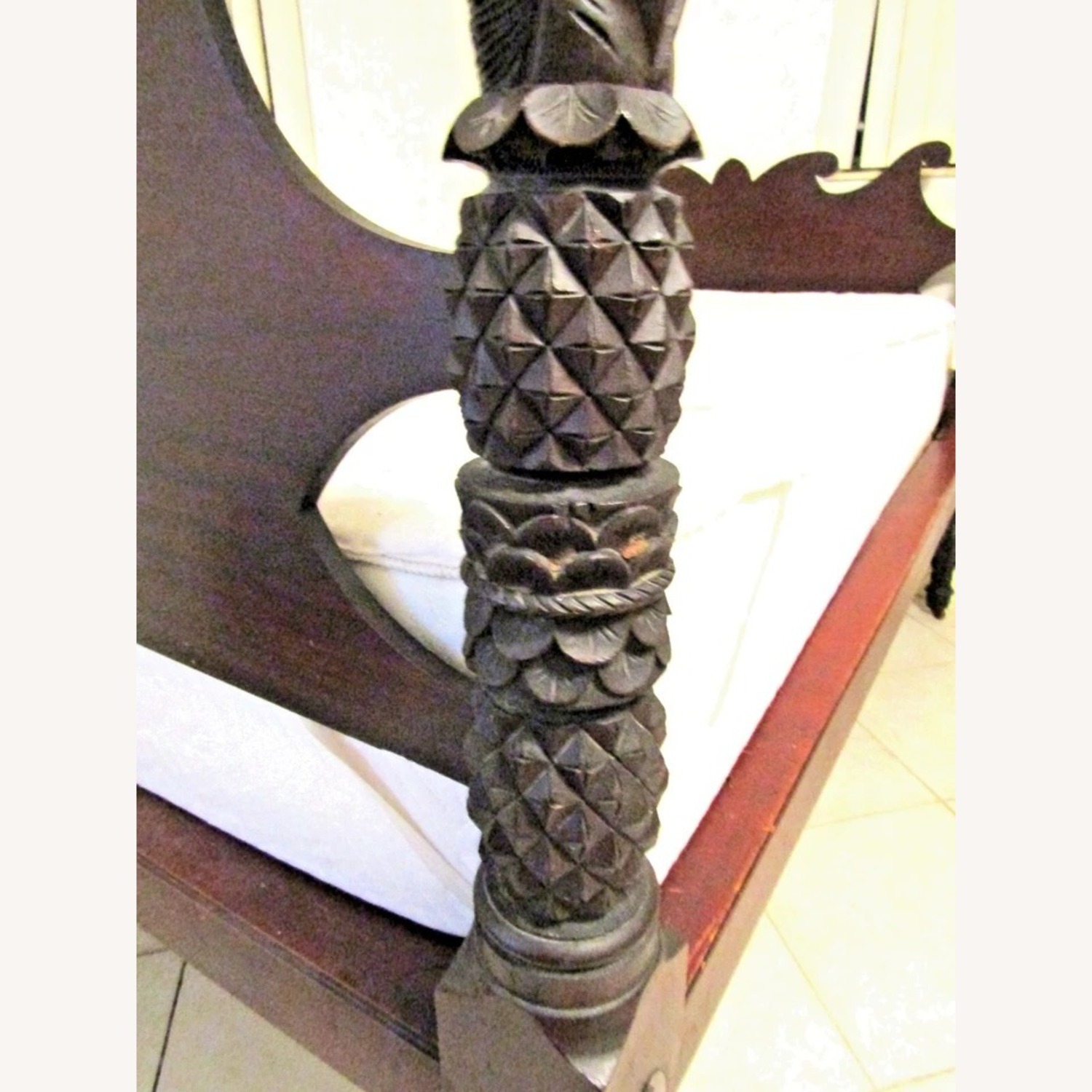 Federal Mahogany Full Pineapple Four Poster Bed - image-4