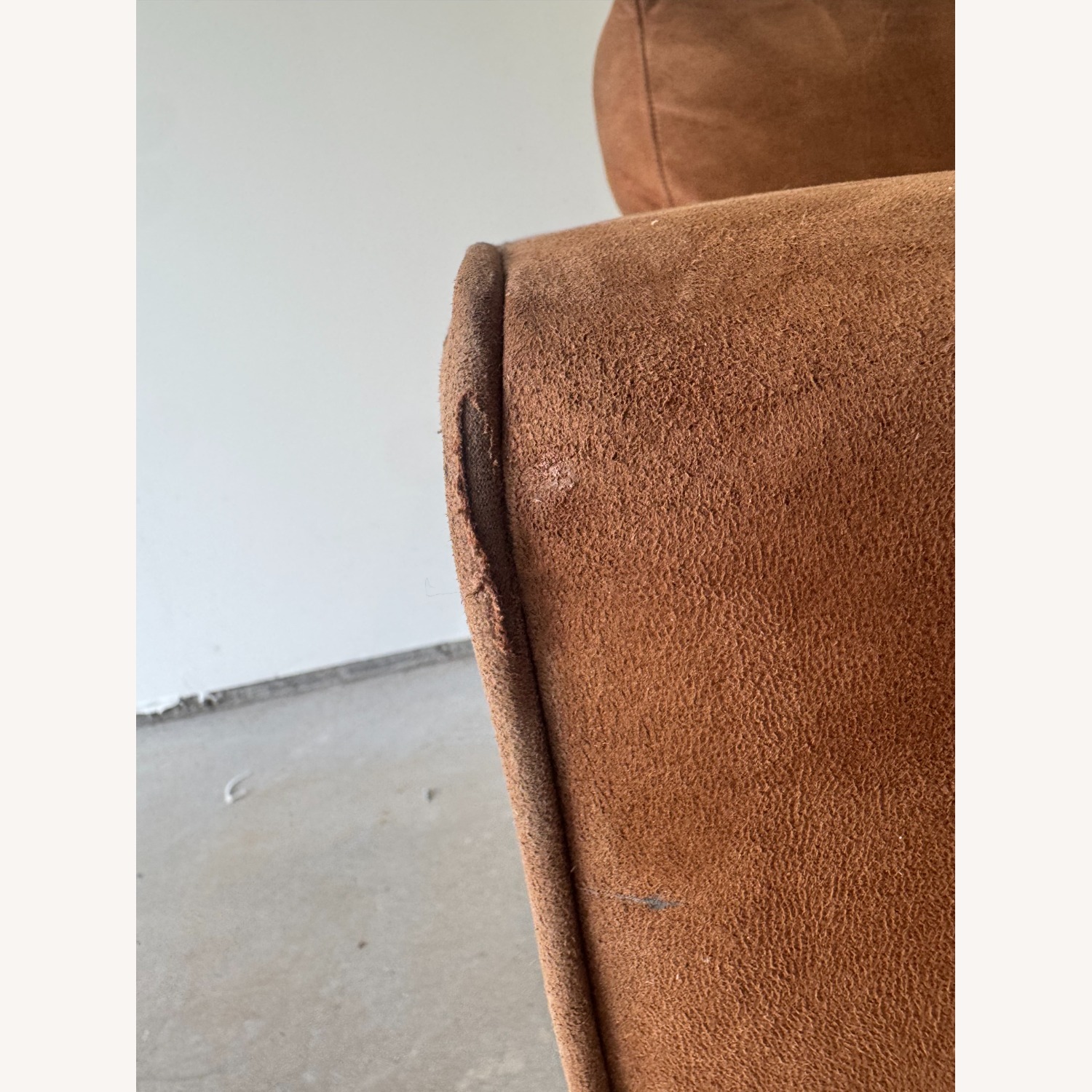 TOV Cave Velvet Sofa - image-3