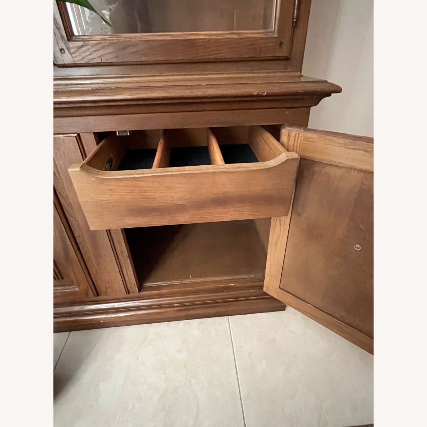 Vintage Keller China Cabinet Solid Wood - image-4