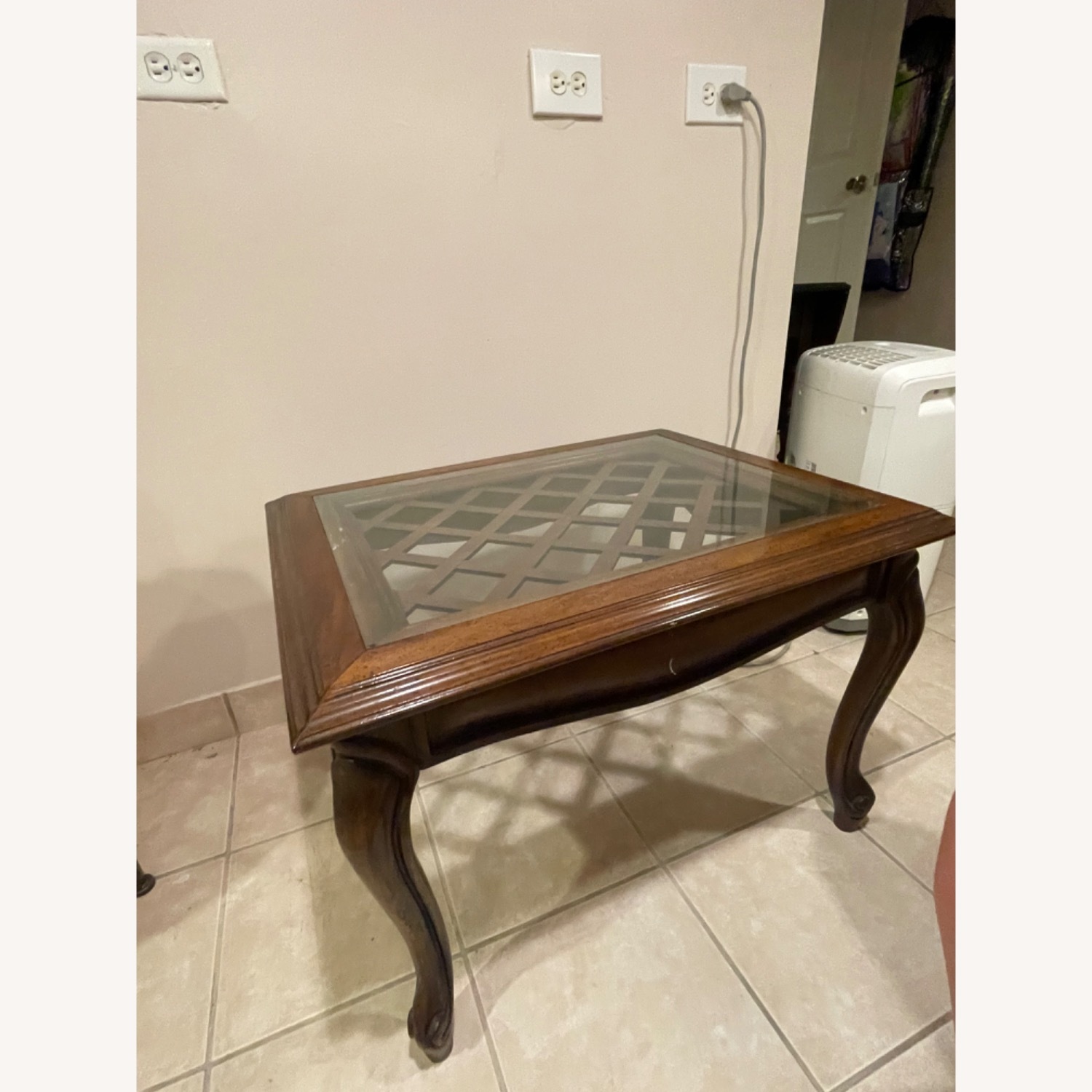 Classic Coffee Table - image-3