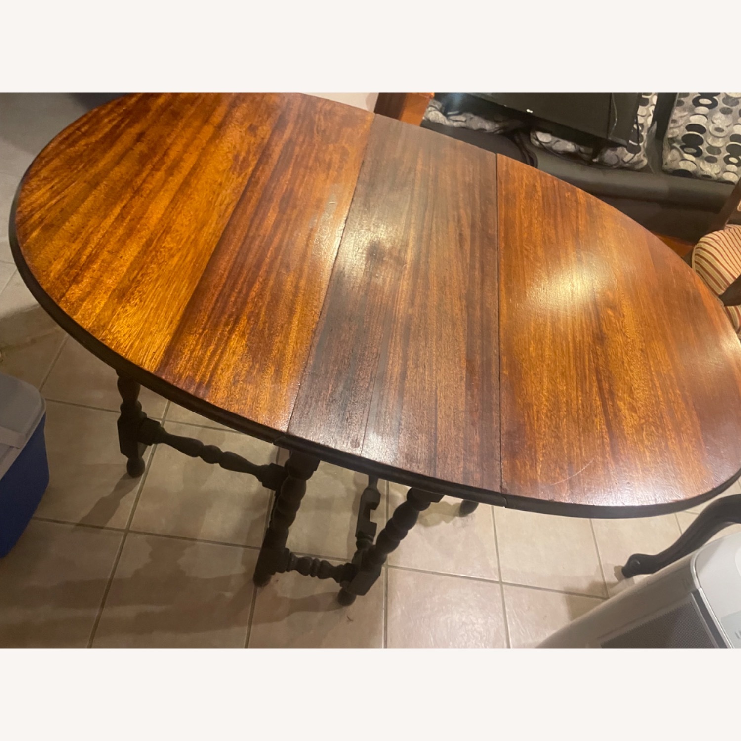 Adjustable Dining Table - image-4