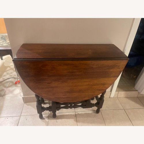 Used Adjustable Dining Table for sale on AptDeco