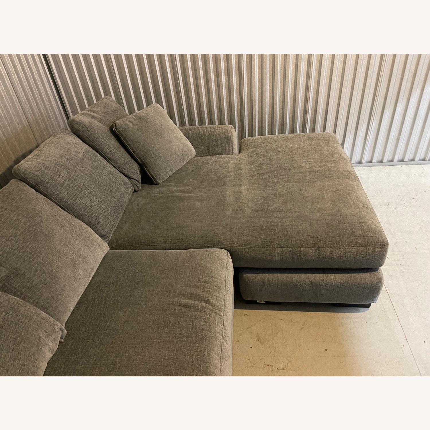 Furniture of America Ainsley Sofa with Chaise Grey - image-2