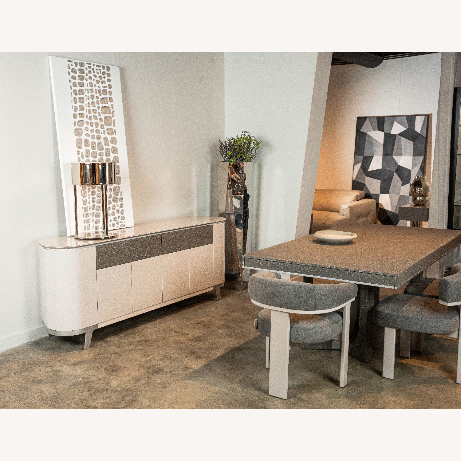 Hannah Extension Dining Table - AptDeco