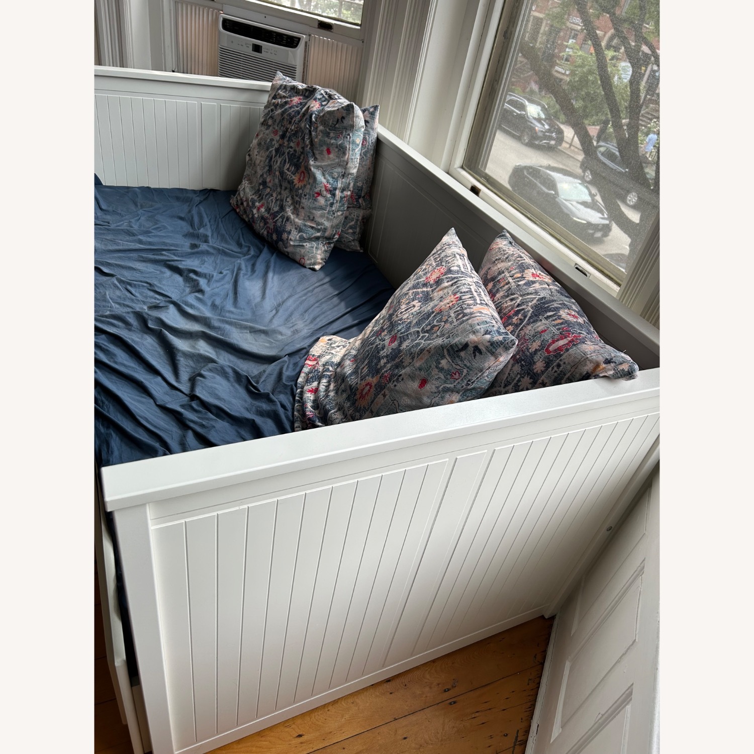 IKEA Hemnes Daybed Futon - AptDeco