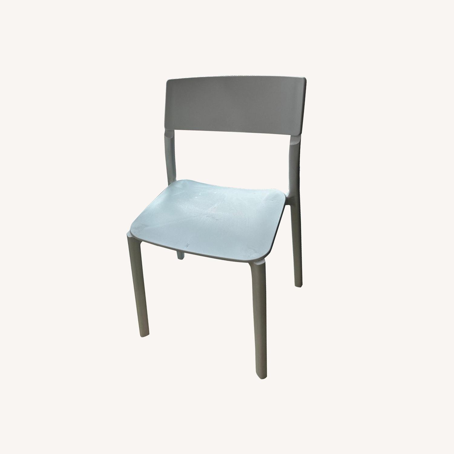 IKEA JANINGE White Dining Chairs - image-0