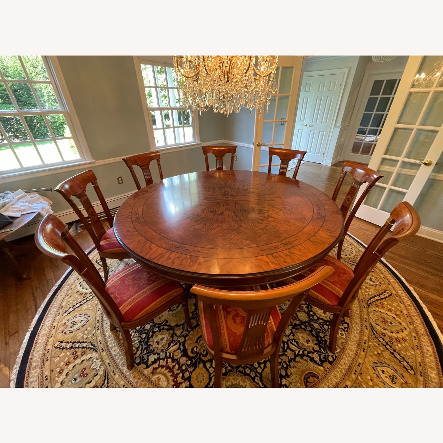 Round Mahoghany Formal Dining Table - image-2