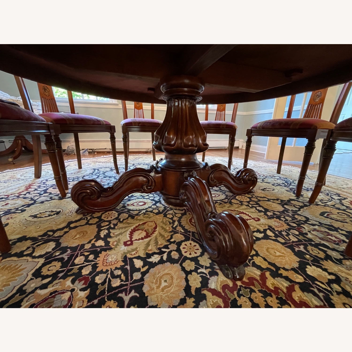 Round Mahoghany Formal Dining Table - image-4