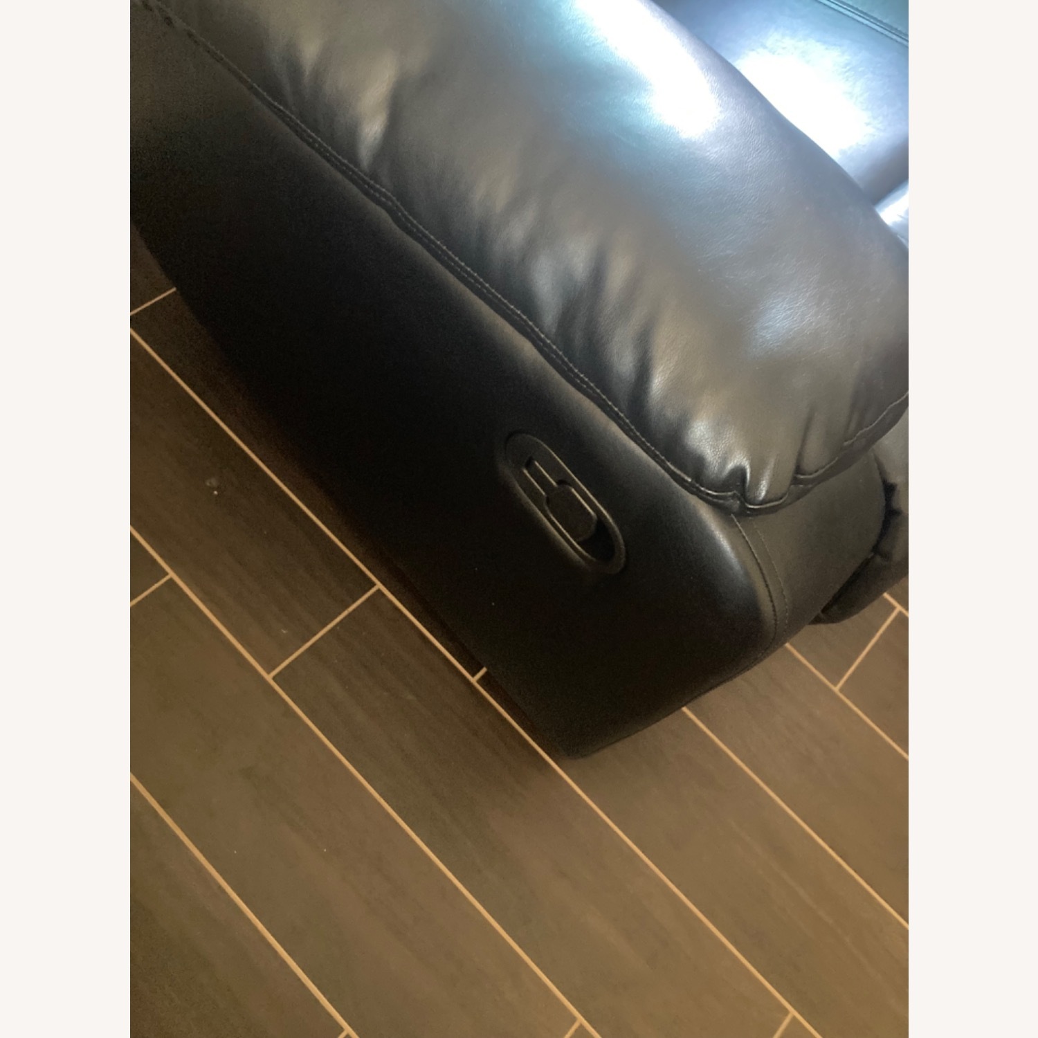 Sanie 37.8" Faux Leather Manual Recliner - image-3