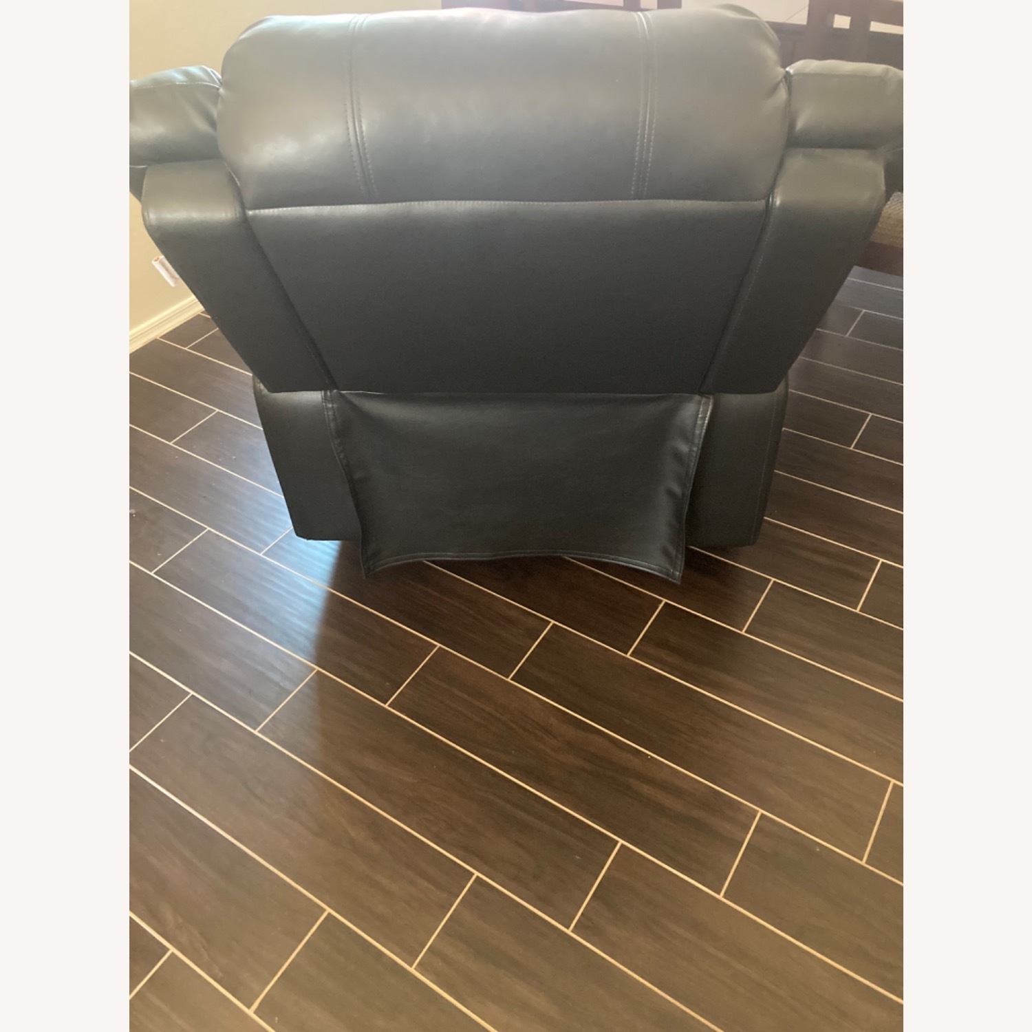 Sanie 37.8" Faux Leather Manual Recliner - image-2