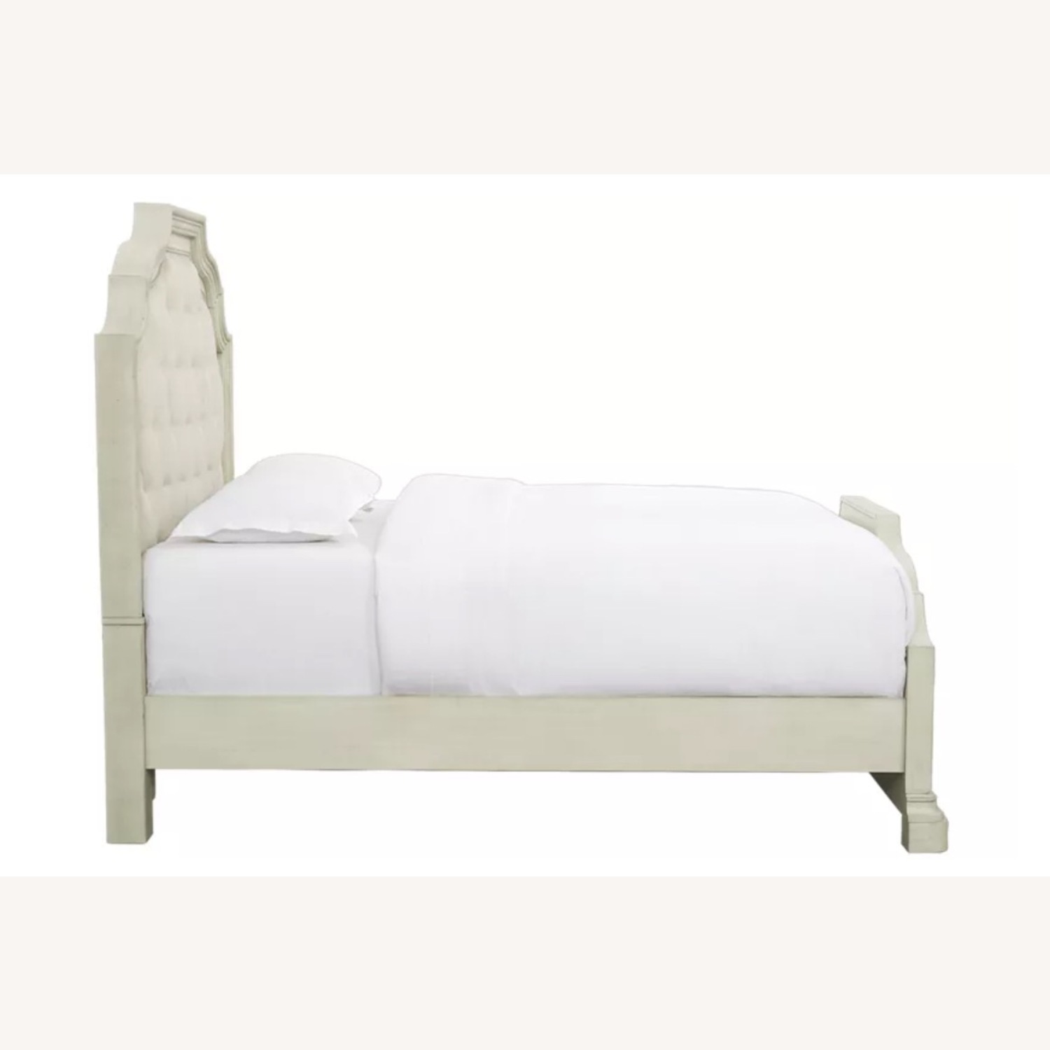 Haverty King Size Veranda Bed - image-2