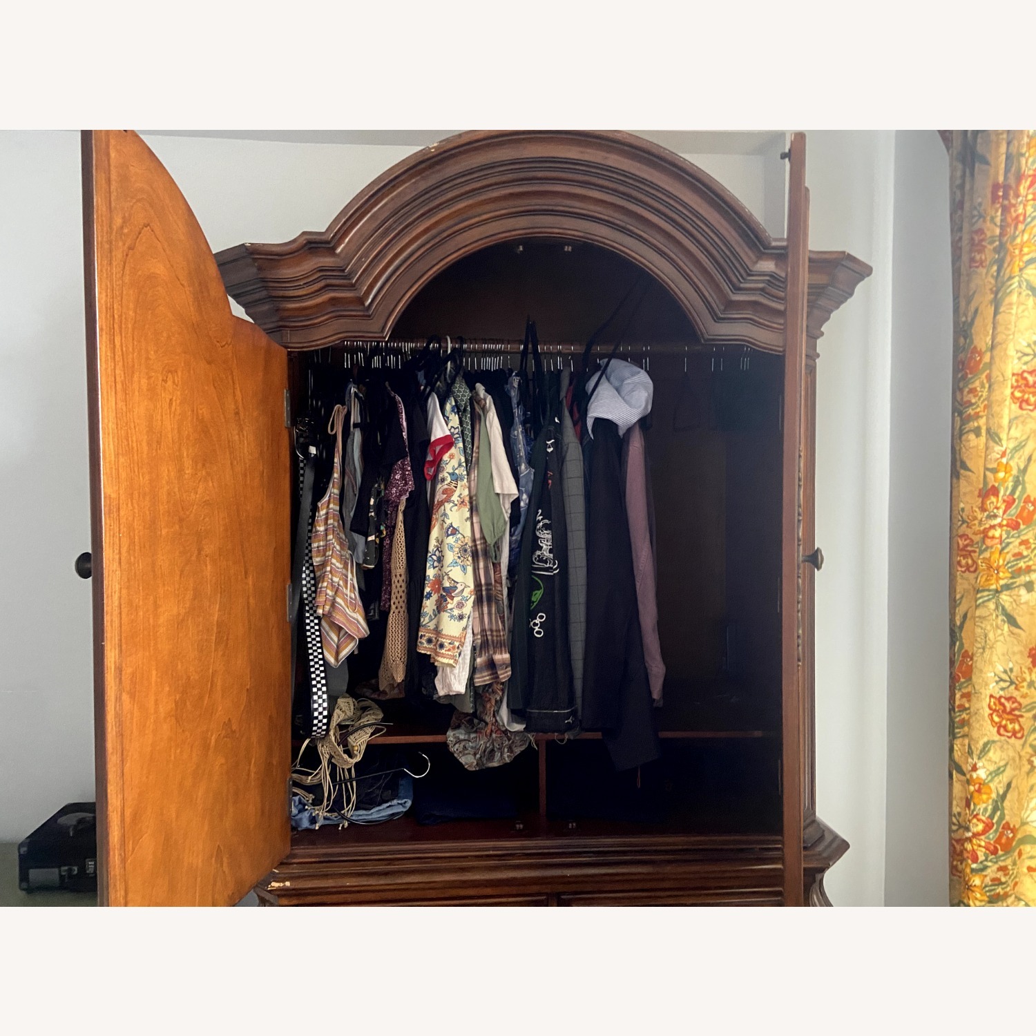 Large Vintage Armoire / Wardrobe - image-3