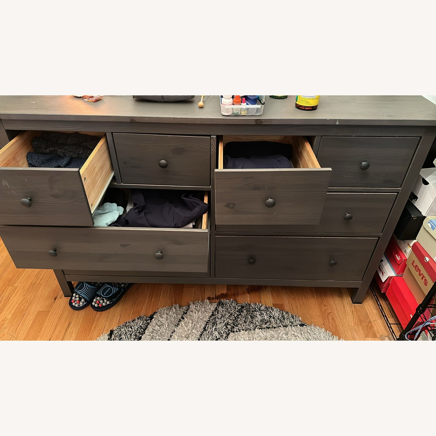 Chest with 8 Smooth Sliding Drawers - image-1