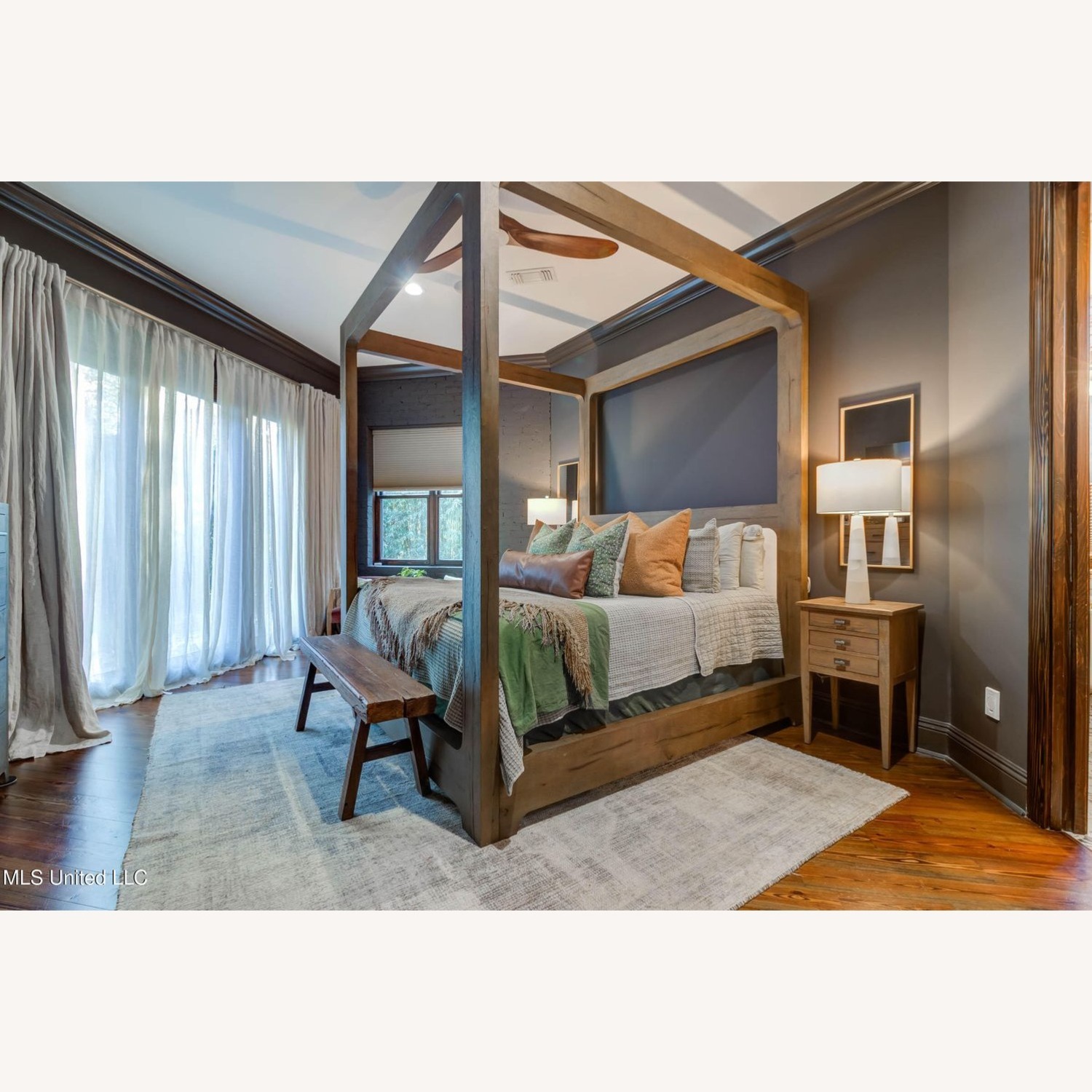 Restoration Hardware 102' Tall King Bed - image-1