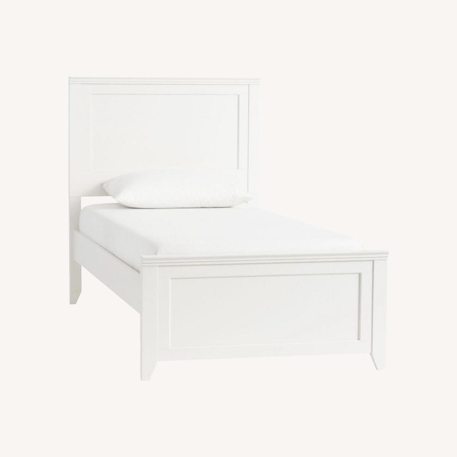 Pottery Barn Teen Hampton Twin Bed - image-0