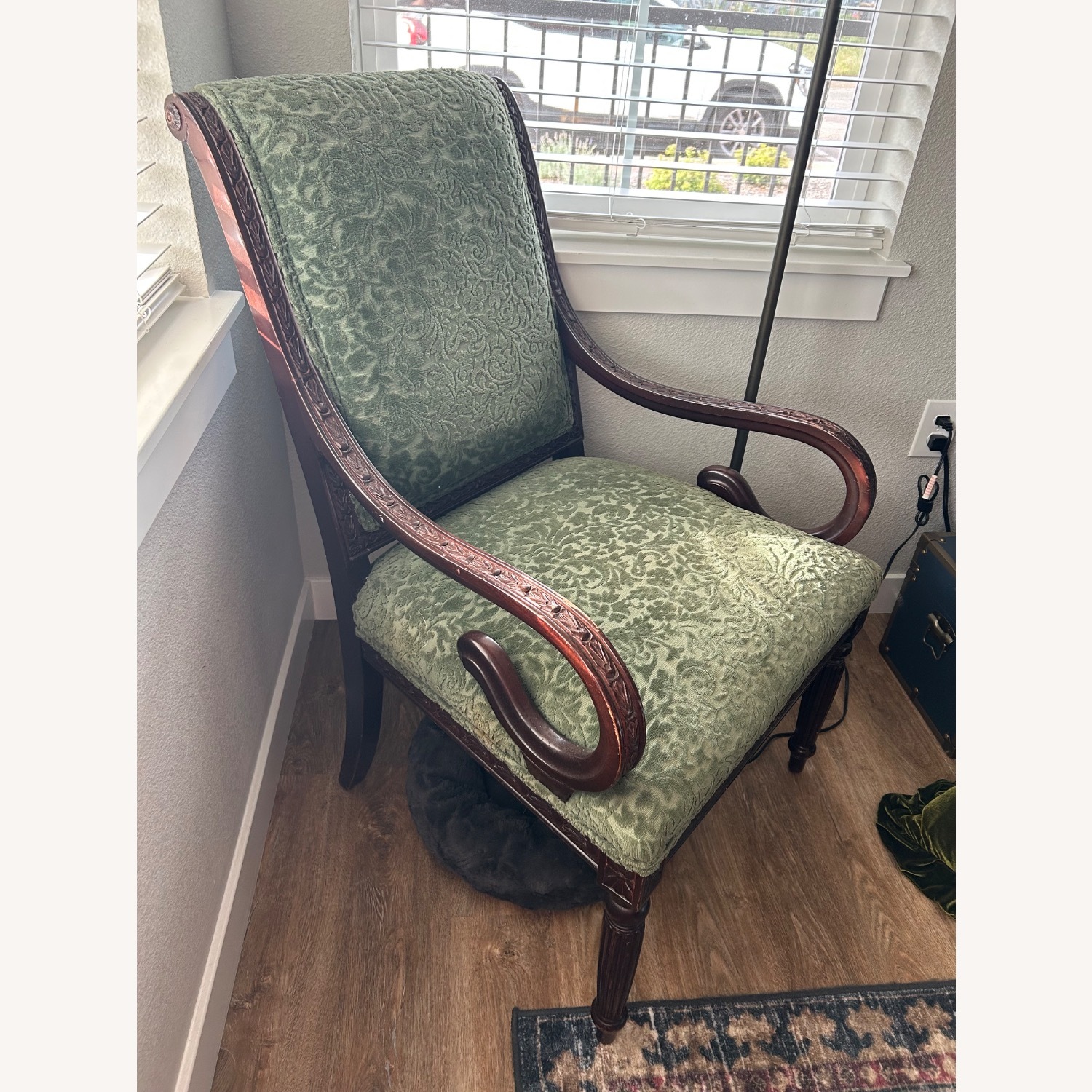 Vintage Accent Chair - image-2
