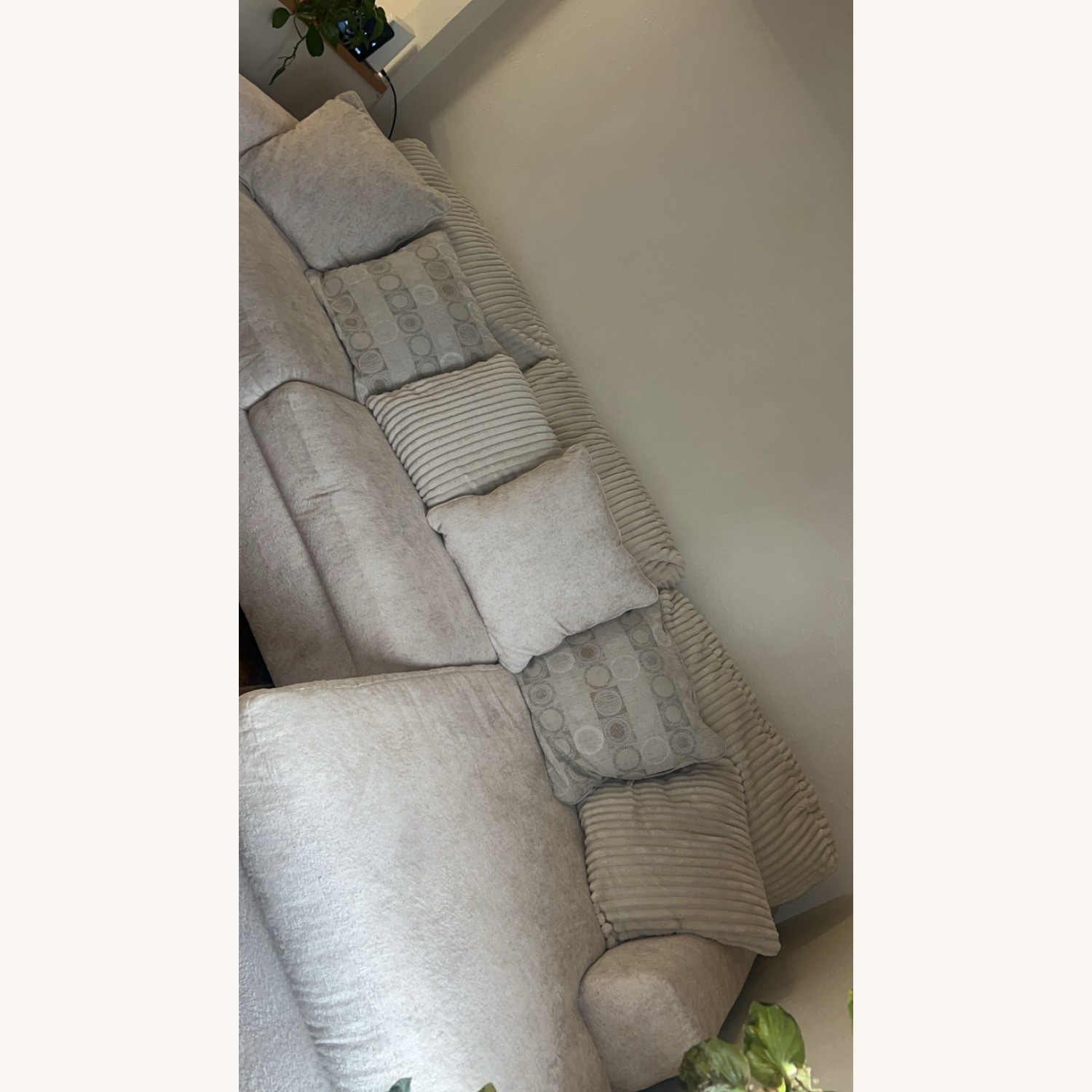 Ashley 2 Piece Sectional With Chaise - image-2