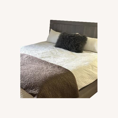 Used King Size Bed for sale on AptDeco