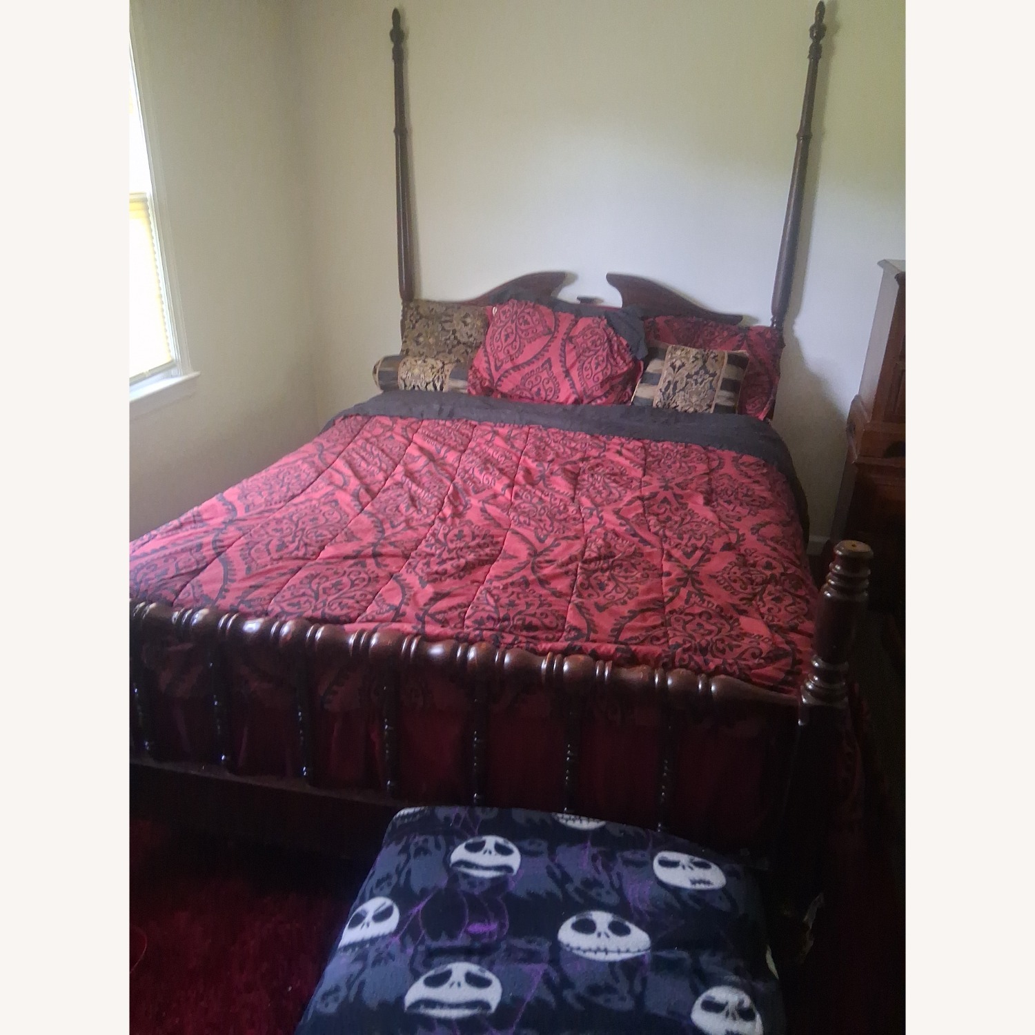 Queen Bed - image-1