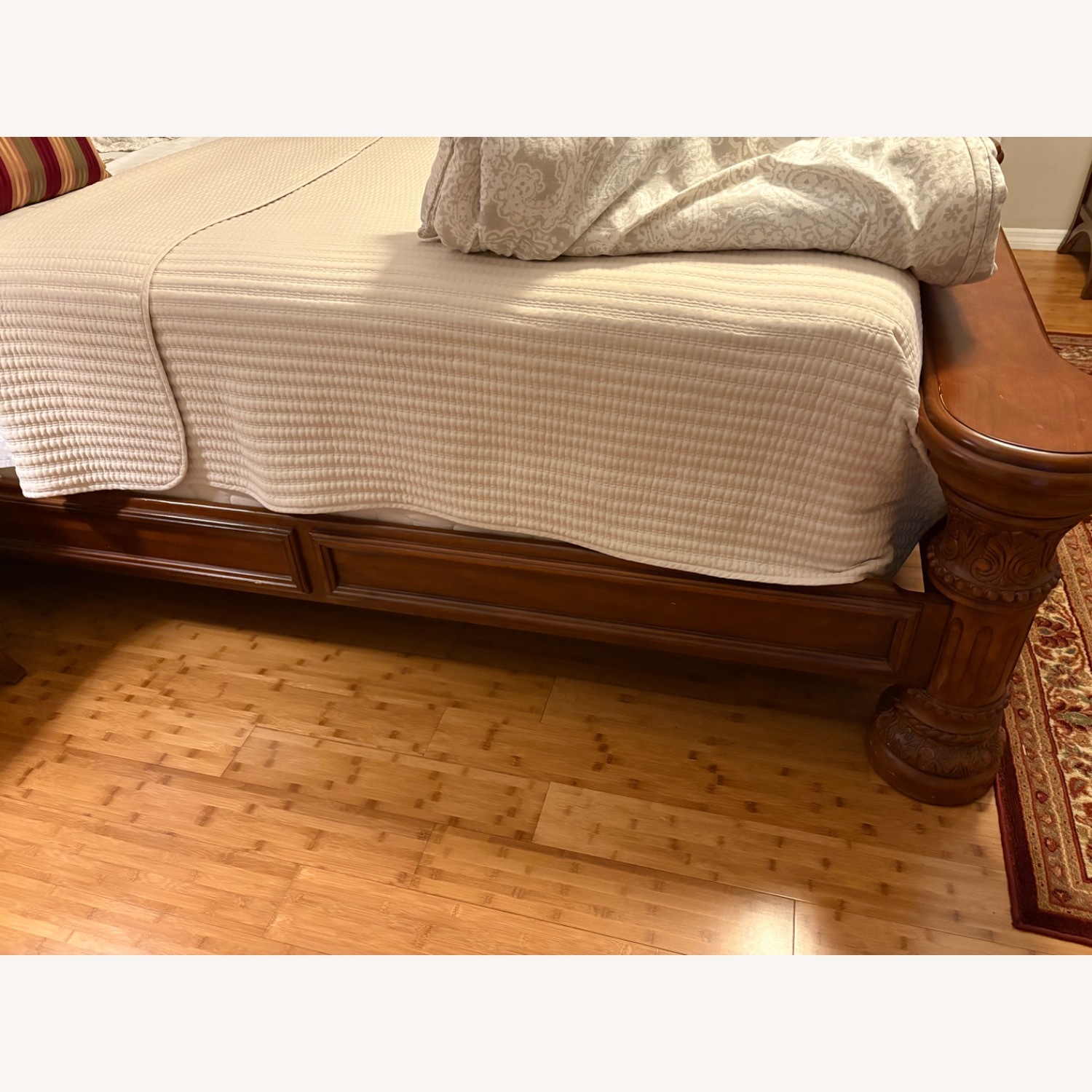 Aico (Michael Amini) Monte Carlo Queen Bed  - image-4