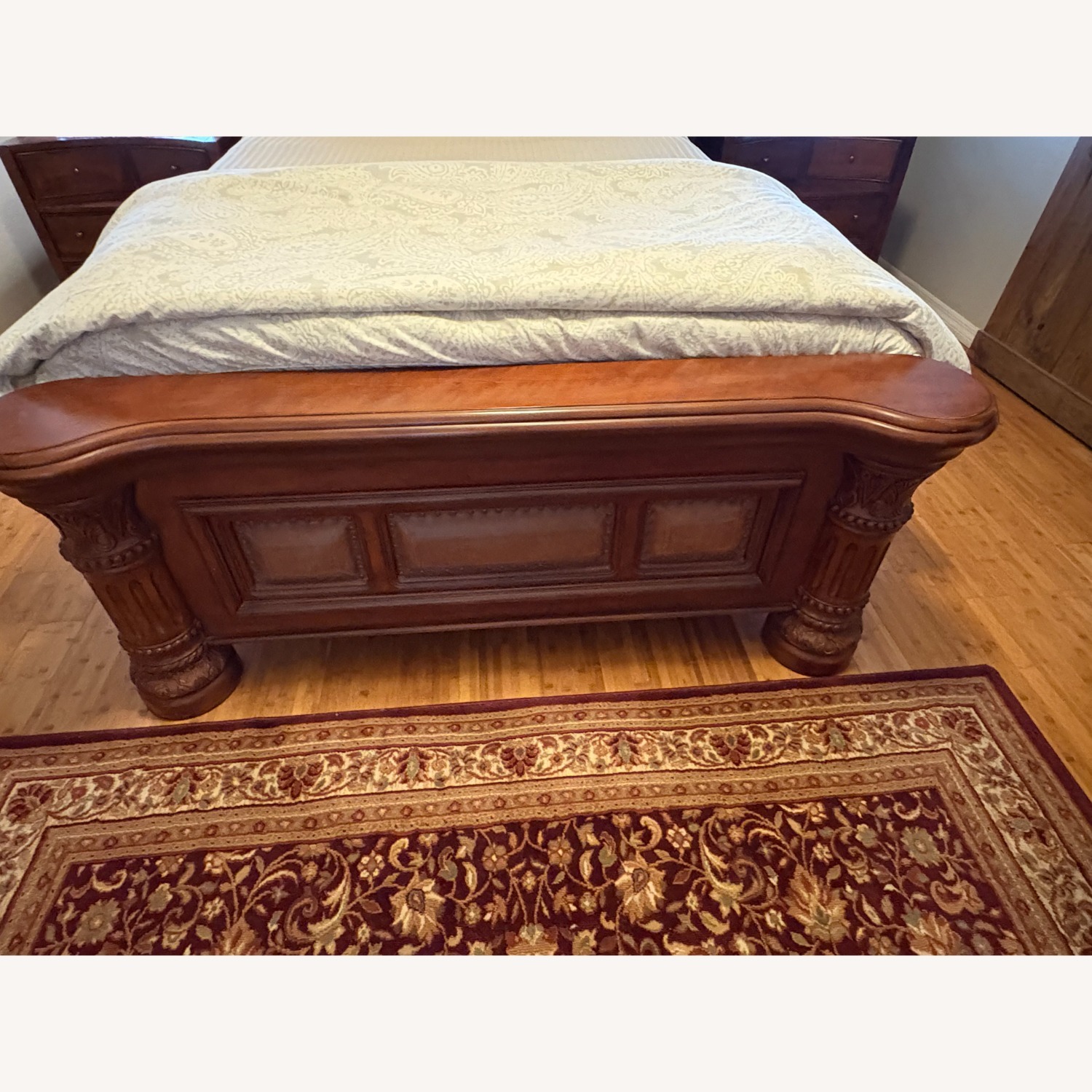 Aico (Michael Amini) Monte Carlo Queen Bed  - image-2