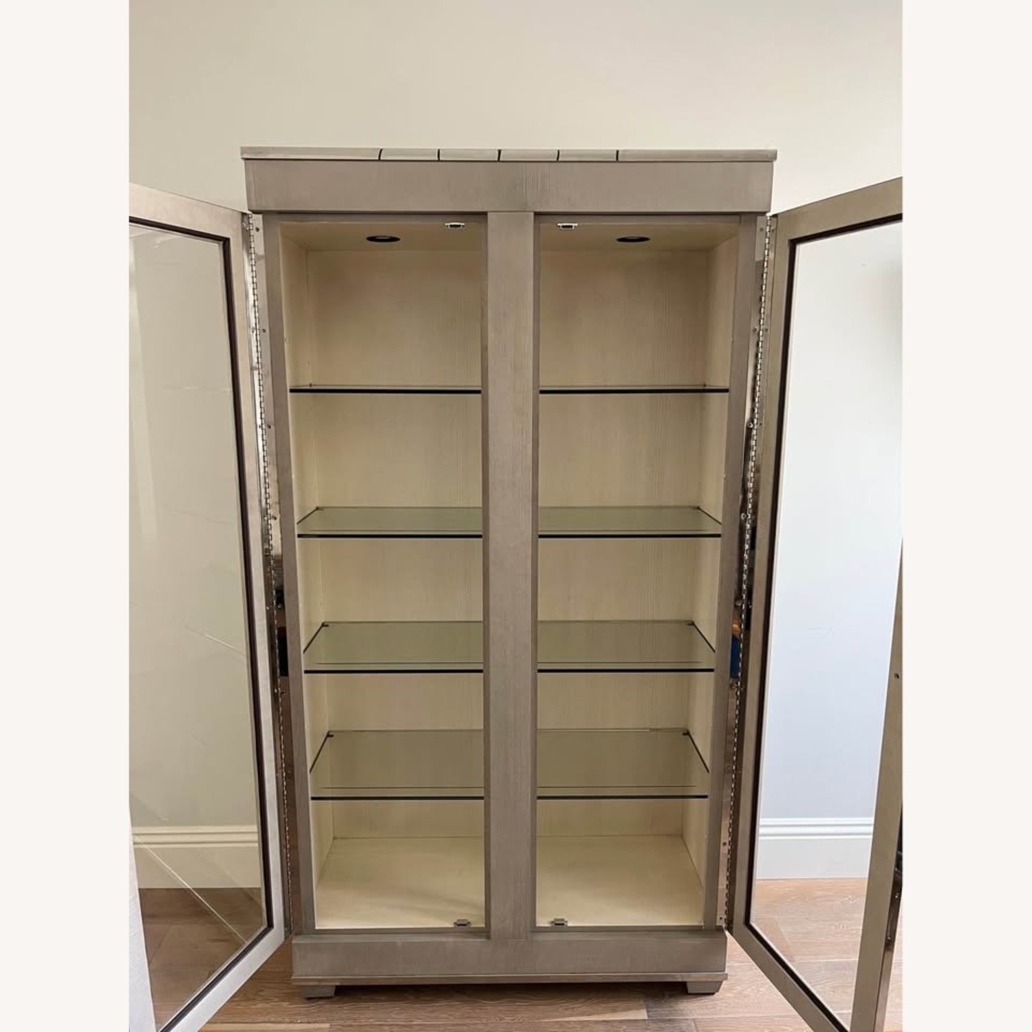 Bernhardt Criteria Display Cabinet - image-4