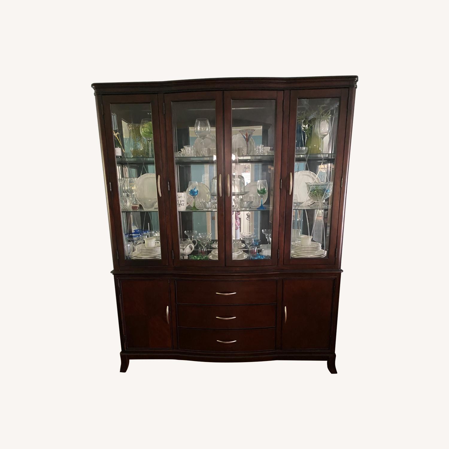 China Buffet W Hutch (China Cabinet) - image-0