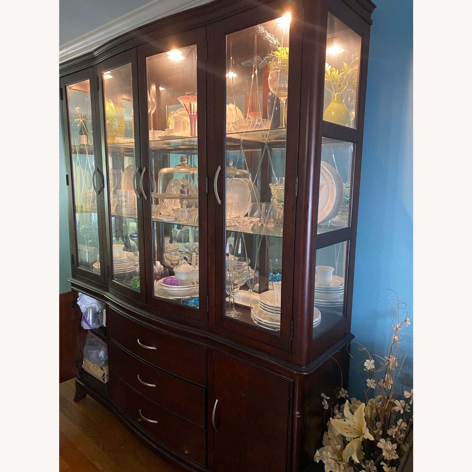 China Buffet W Hutch (China Cabinet) - image-4