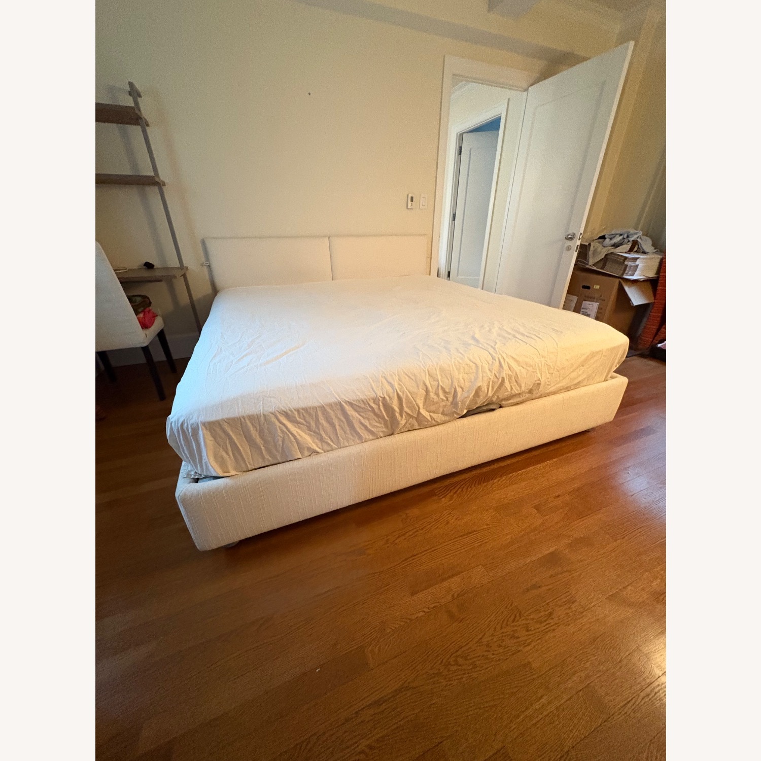 Flou AtelierM King Size Bed - image-2