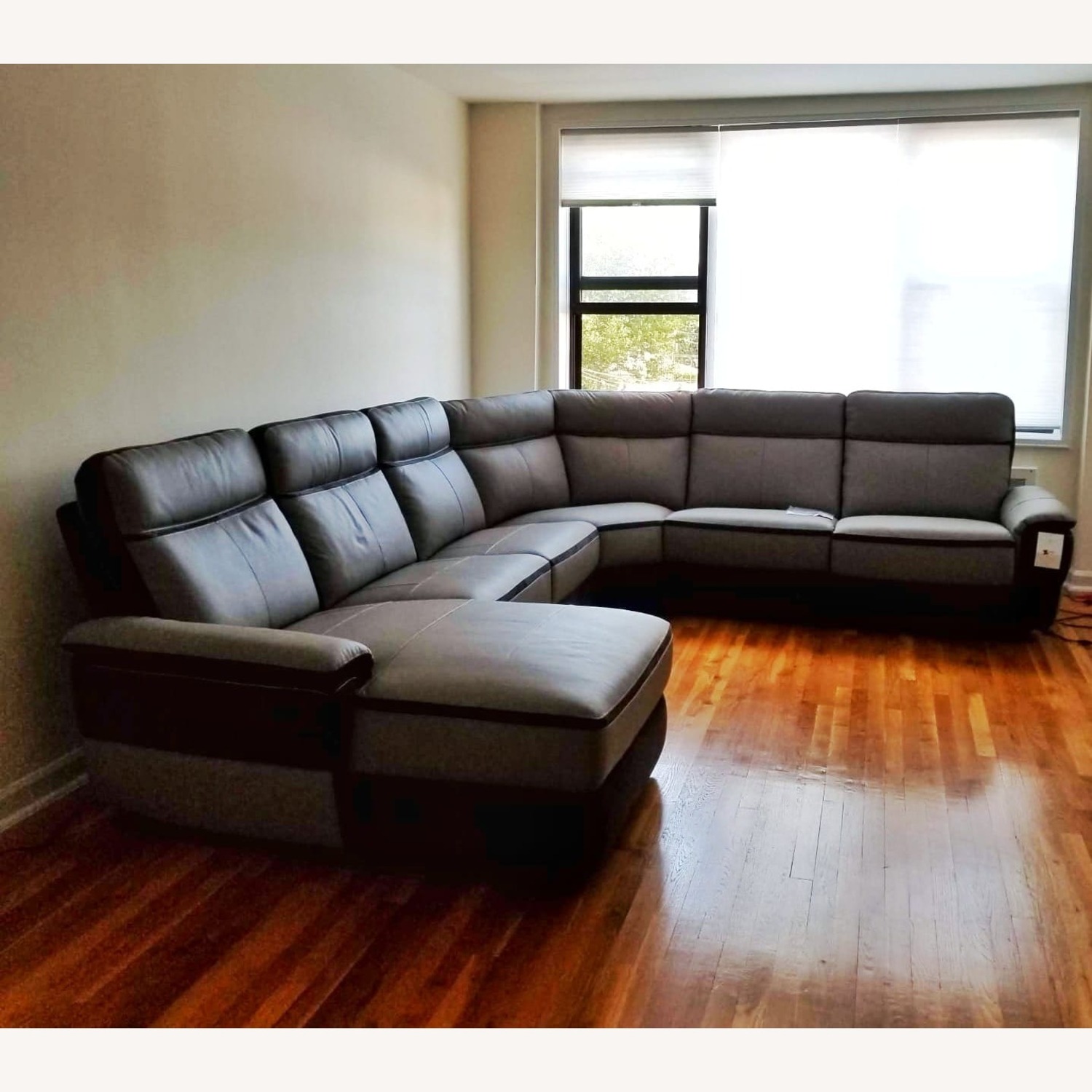 Homelegance 6-Pc Double Power Reclining Sectional - image-1