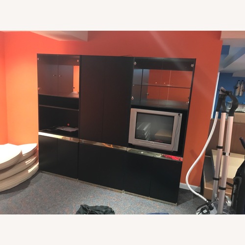 Used Wall Unit for sale on AptDeco