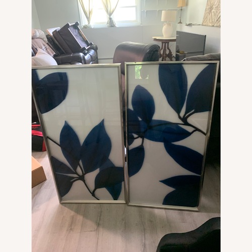 Used Pair of Flower Pictures  for sale on AptDeco