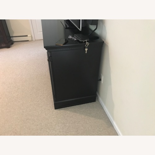 Used Media Storage  for sale on AptDeco