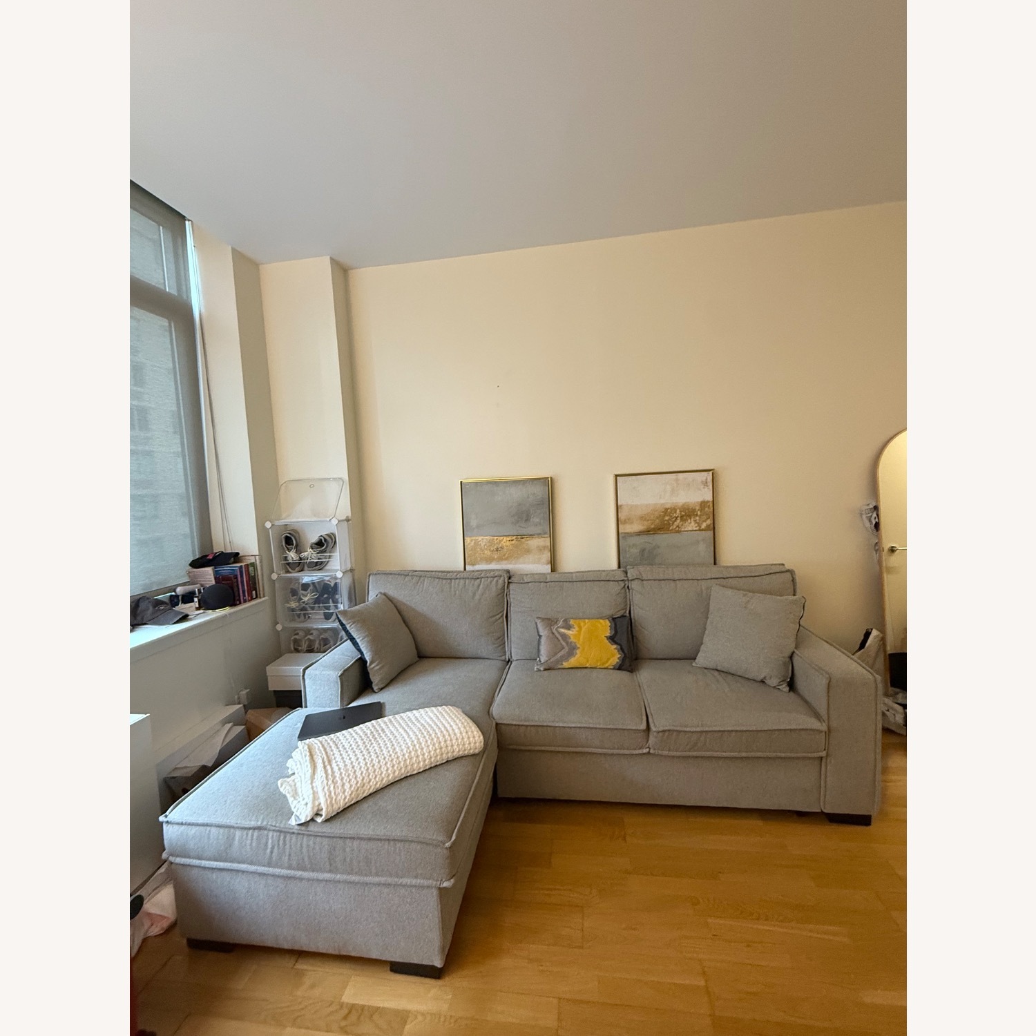 Bob's Discount Furniture Playscape Right Chaise - image-0