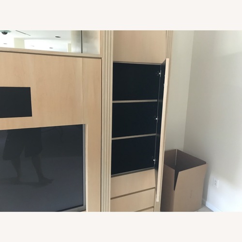 Used Wall Unit for sale on AptDeco