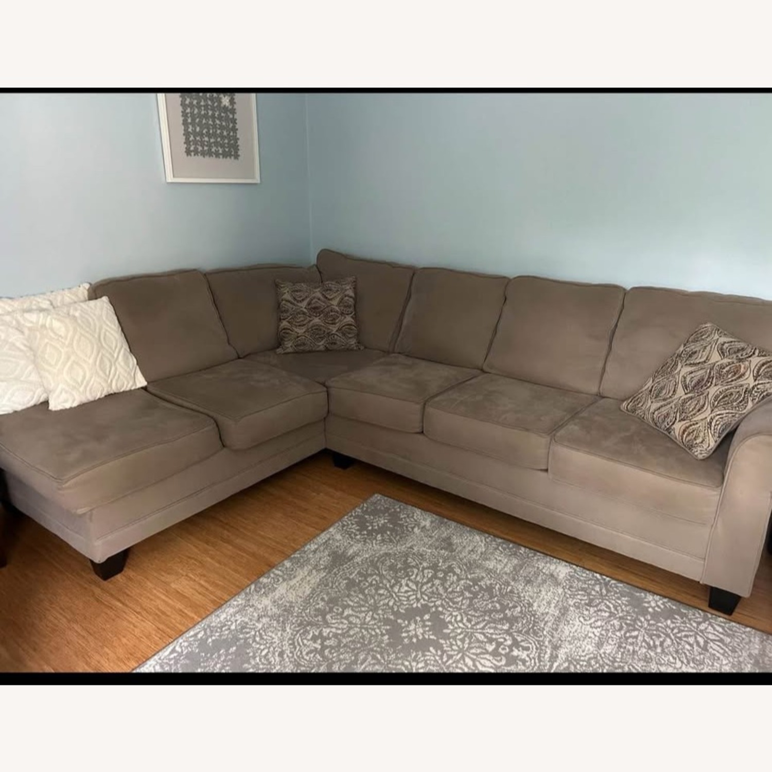 Vintage Couch - image-3