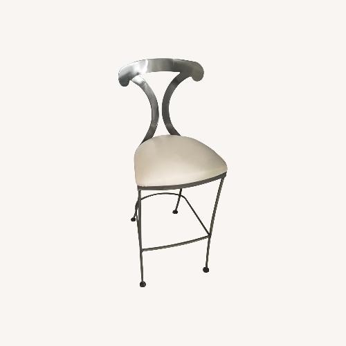 Used Stools  for sale on AptDeco