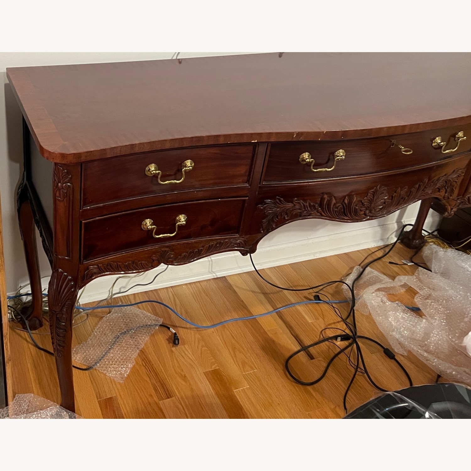 Chippandale Sideboard - image-4