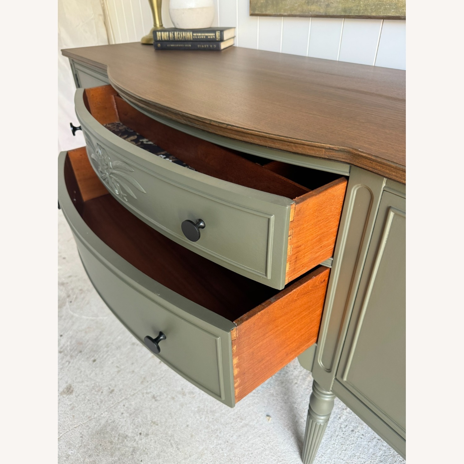 Vintage Hepplewhite Solid Mahogany Buffet - image-6