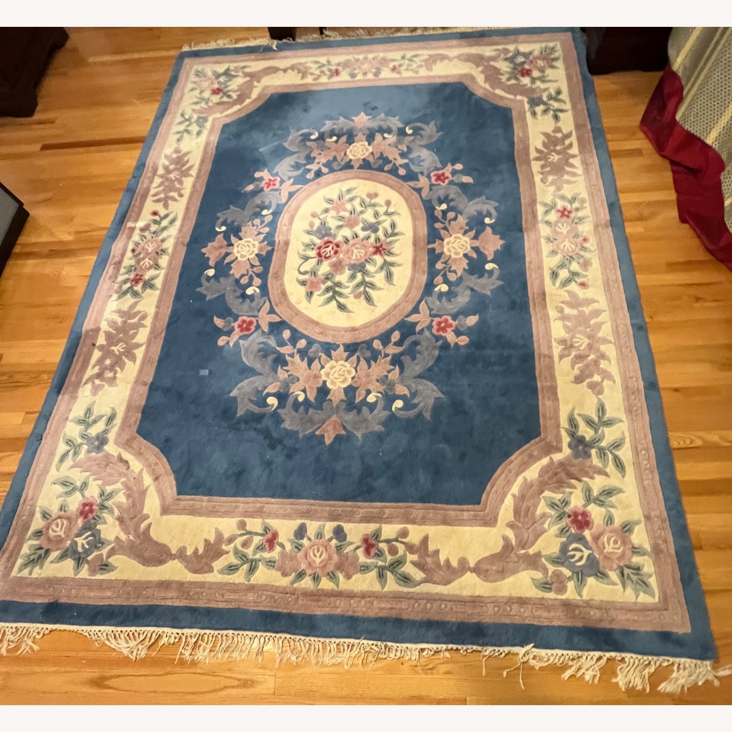Large Thick Rug - image-2