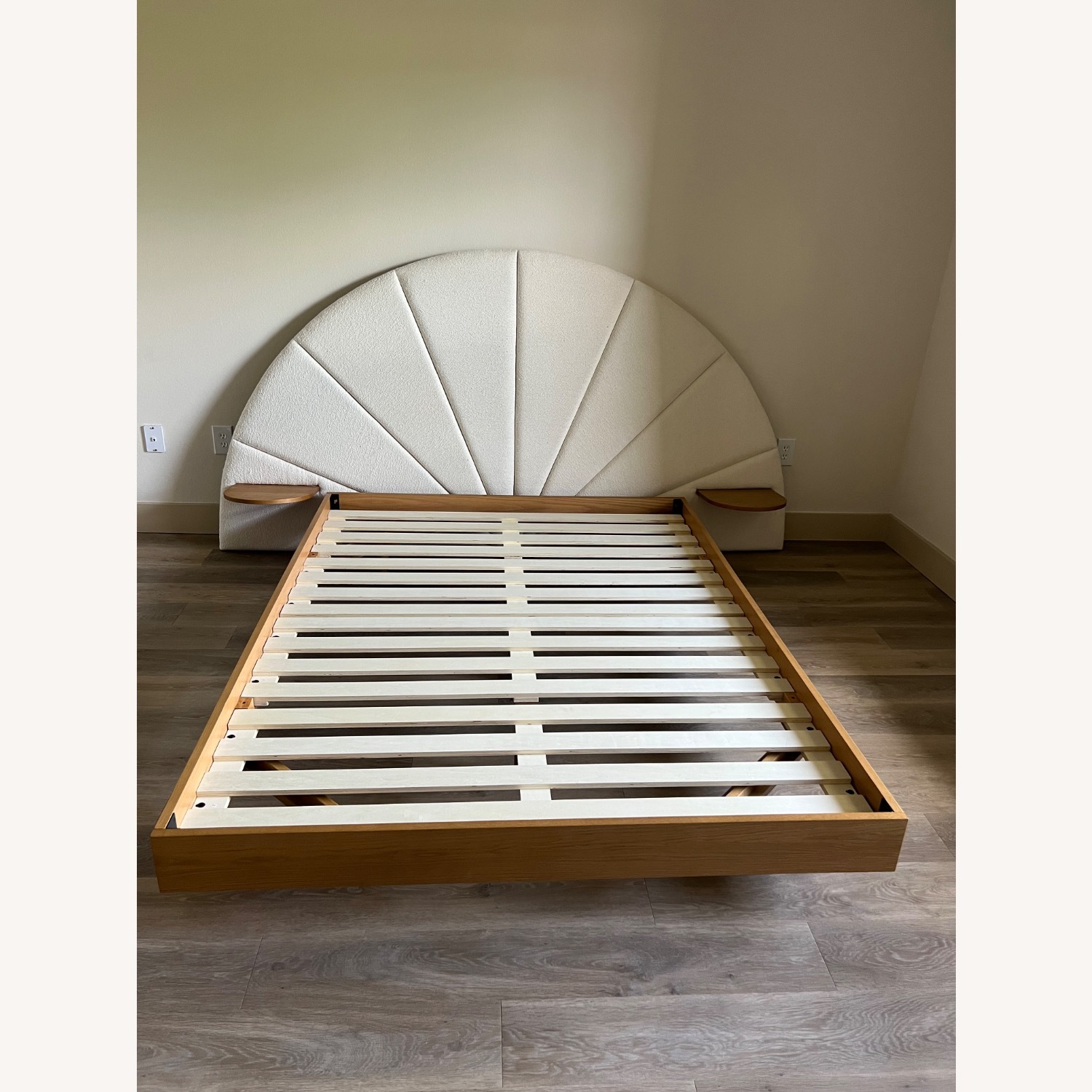 Article Basi Queen Oak Bedframe - image-1