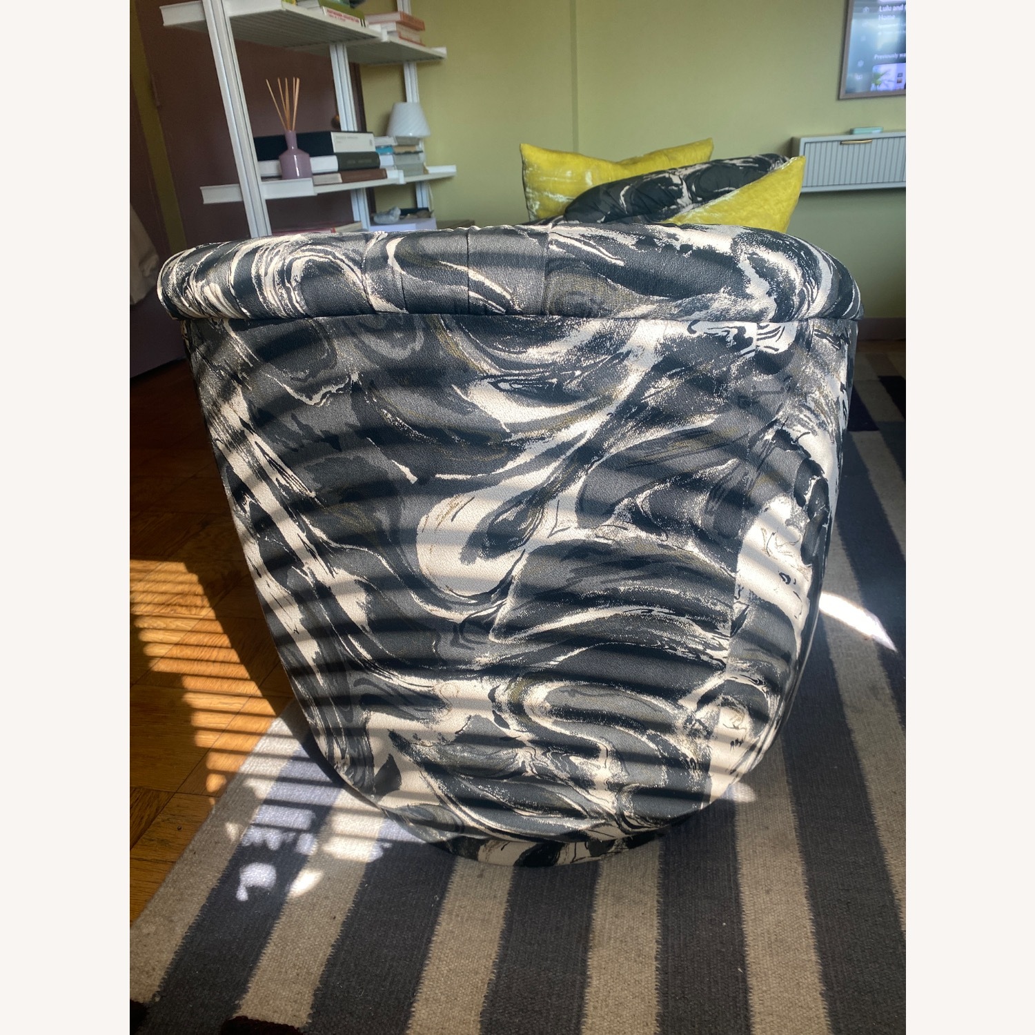 Milo Baughmagn 1970s Swivel Chairs - image-8