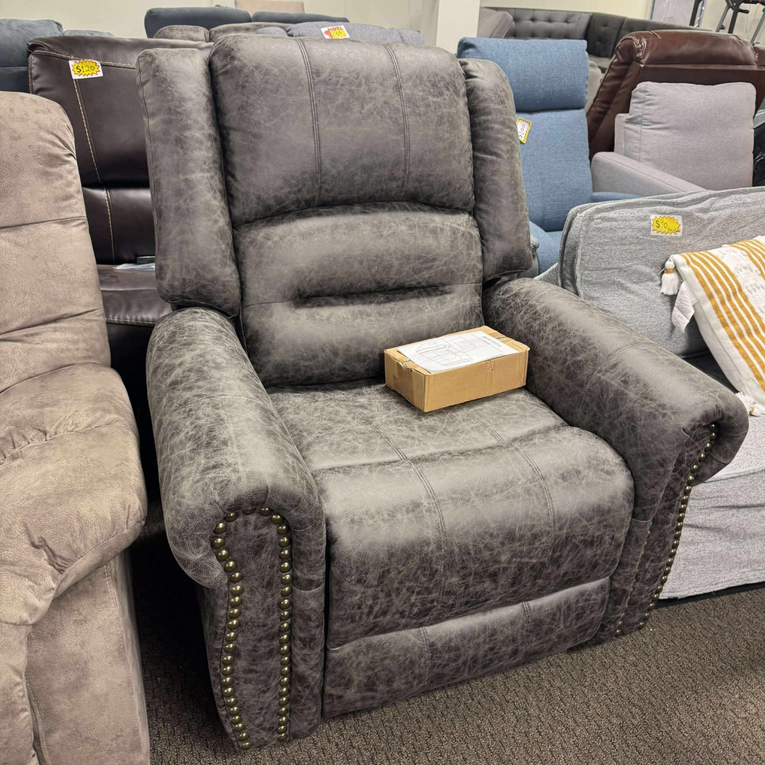 Dual Motor Lay Flat Lift Chairs Recliners - image-1